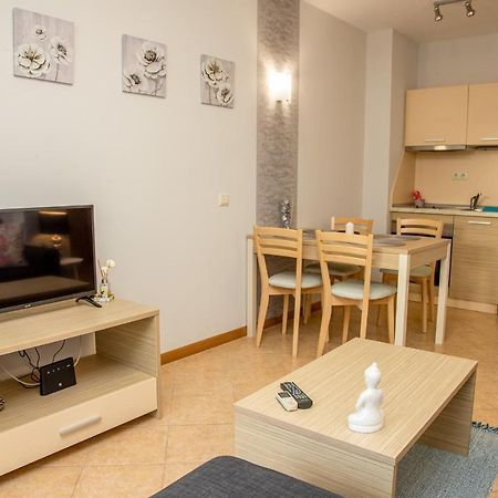 Sunny Apartment In A Complex With A Pool And Gym By Flаt Manаger Σάνι Μπιτς Εξωτερικό φωτογραφία